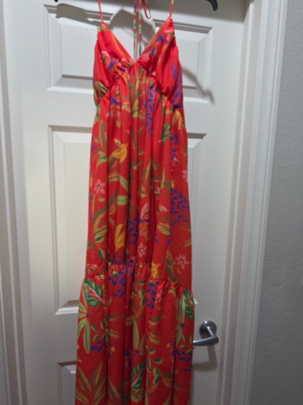 Chelsea & Violet NWT 🌺 Vibrant Tropical Print Maxi Dress